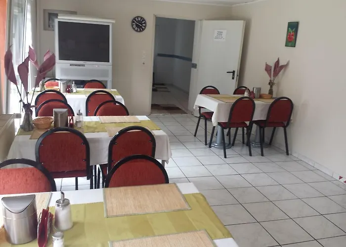 Riede ゲストハウス 3*